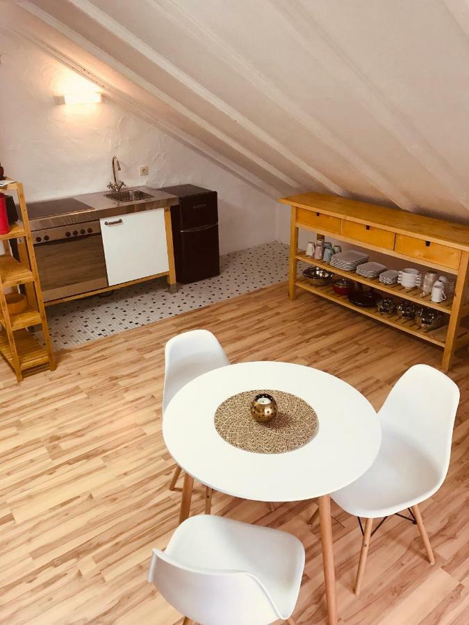 Studio Apartment In Direkter Naehe Zur Uniklinik Homburg Homburg  Kültér fotó