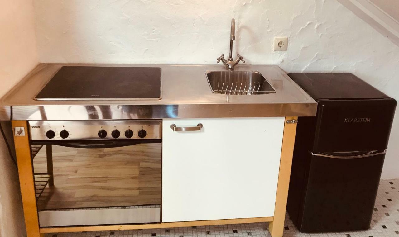 Studio Apartment In Direkter Naehe Zur Uniklinik Homburg Homburg  Kültér fotó